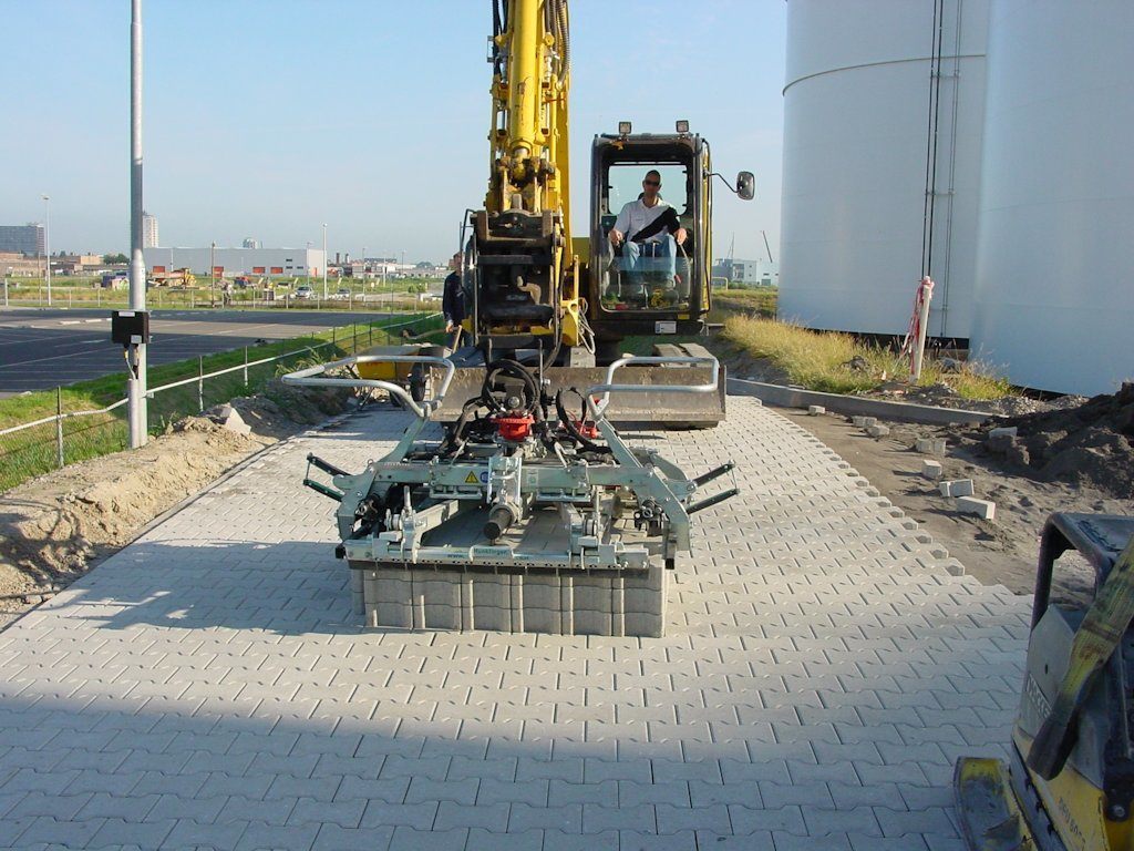 Project Argos Rotterdam verhardingen bestrating machinaal straten 3